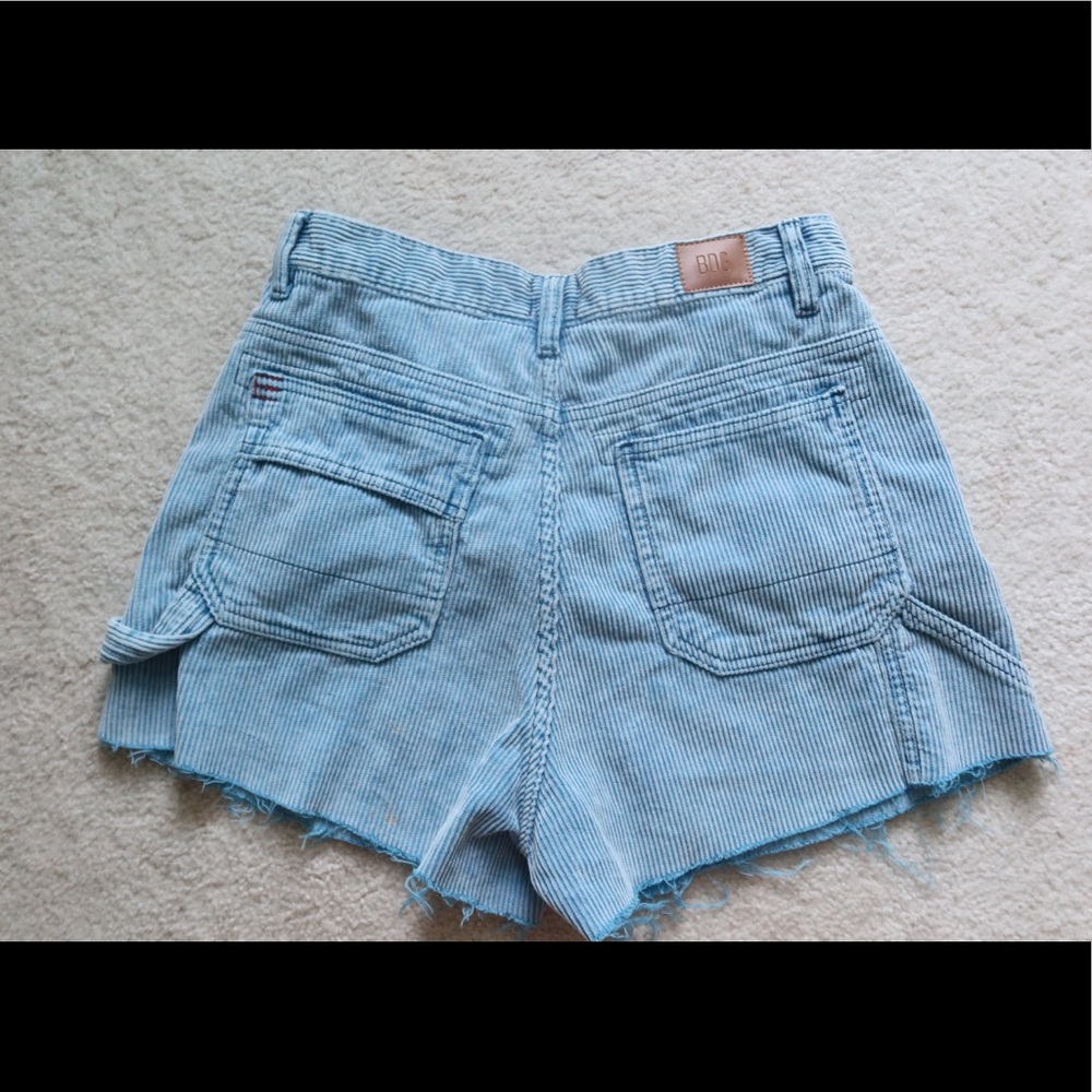 Urban outfitters BDG carpenter shorts, size 28, fits S / M. Excellent condition